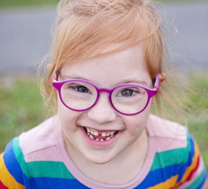 Juli in 'A little extra' 2027